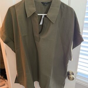 Banana Republic Green Boxy Blouse with Notched Collar